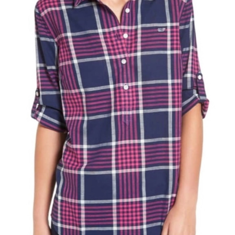 Vineyard Vines Plaid Pull Over Shirt Women’s size 0.  Relaxed Fit.  EUC